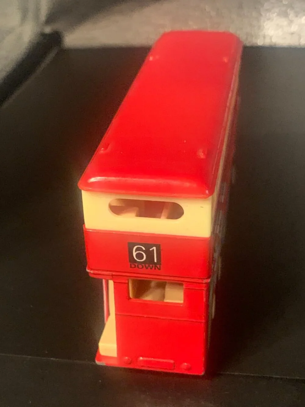 Diecast SS 5855 New York Tourist Bus World Trade Center SELLING AS IS